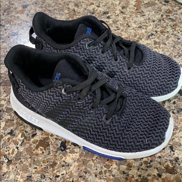 boys tennis shoes on sale